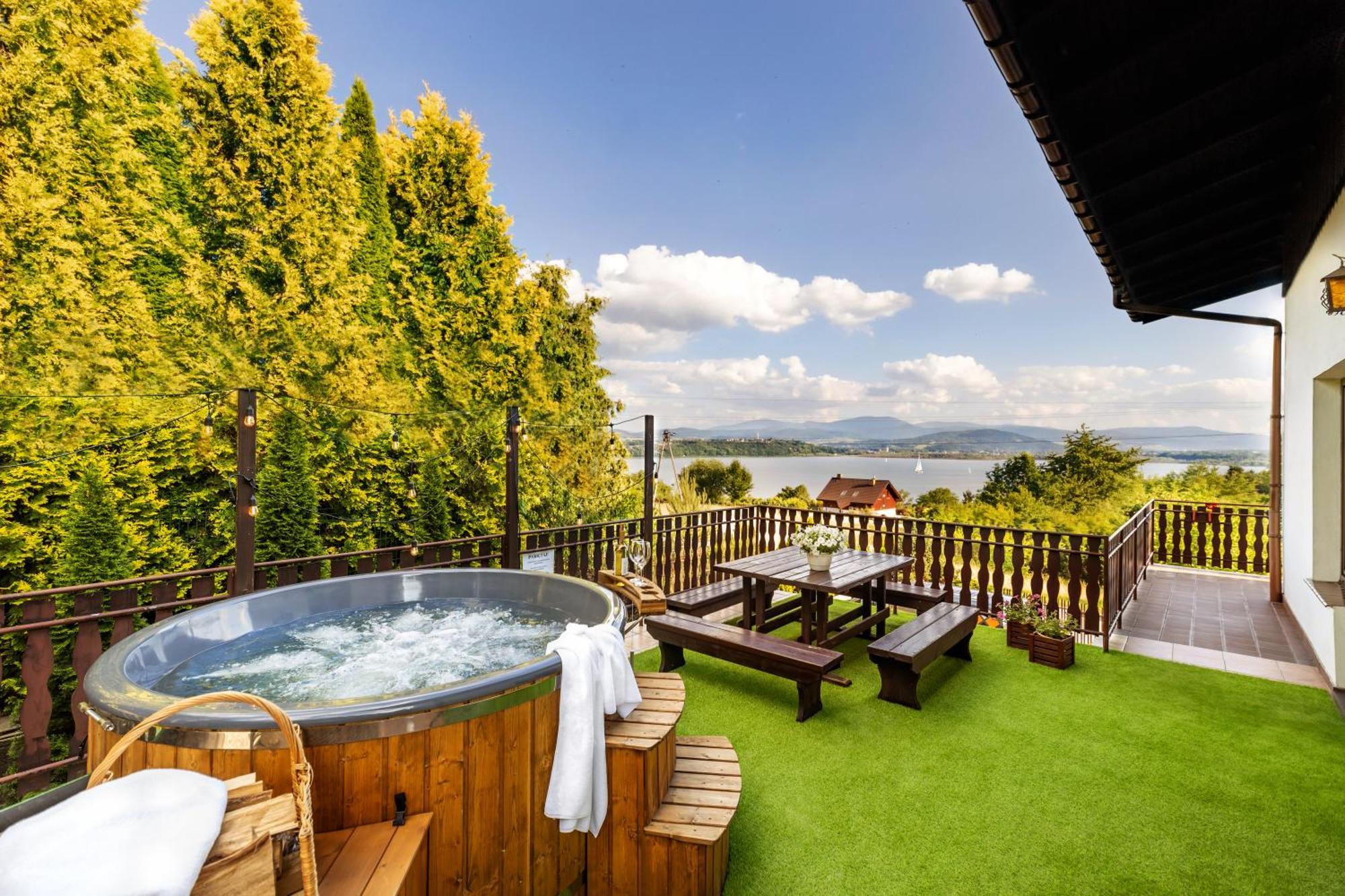 Villa Beskidzka 100 - Sauna & Balia Z Jacuzzi Widok Na Gory I Jezioro Zywieckie Zarzecze  Exterior foto